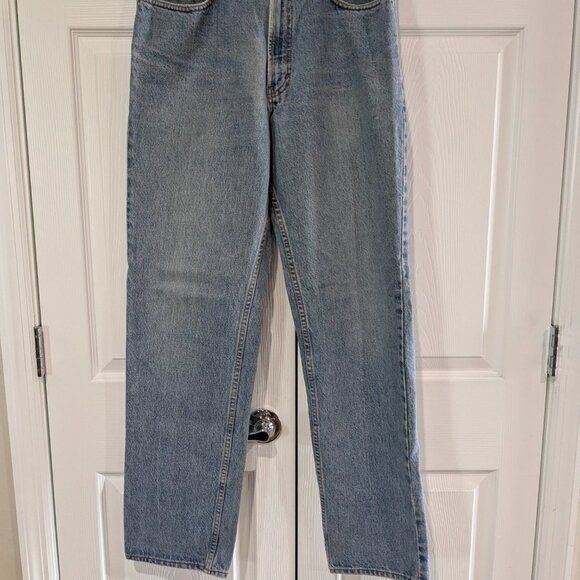 Vintage Gap Easy Fit Men's Jeans, Light Wash, Early 1990s, 34" Waist 32" Inseam - Picture 2 of 14